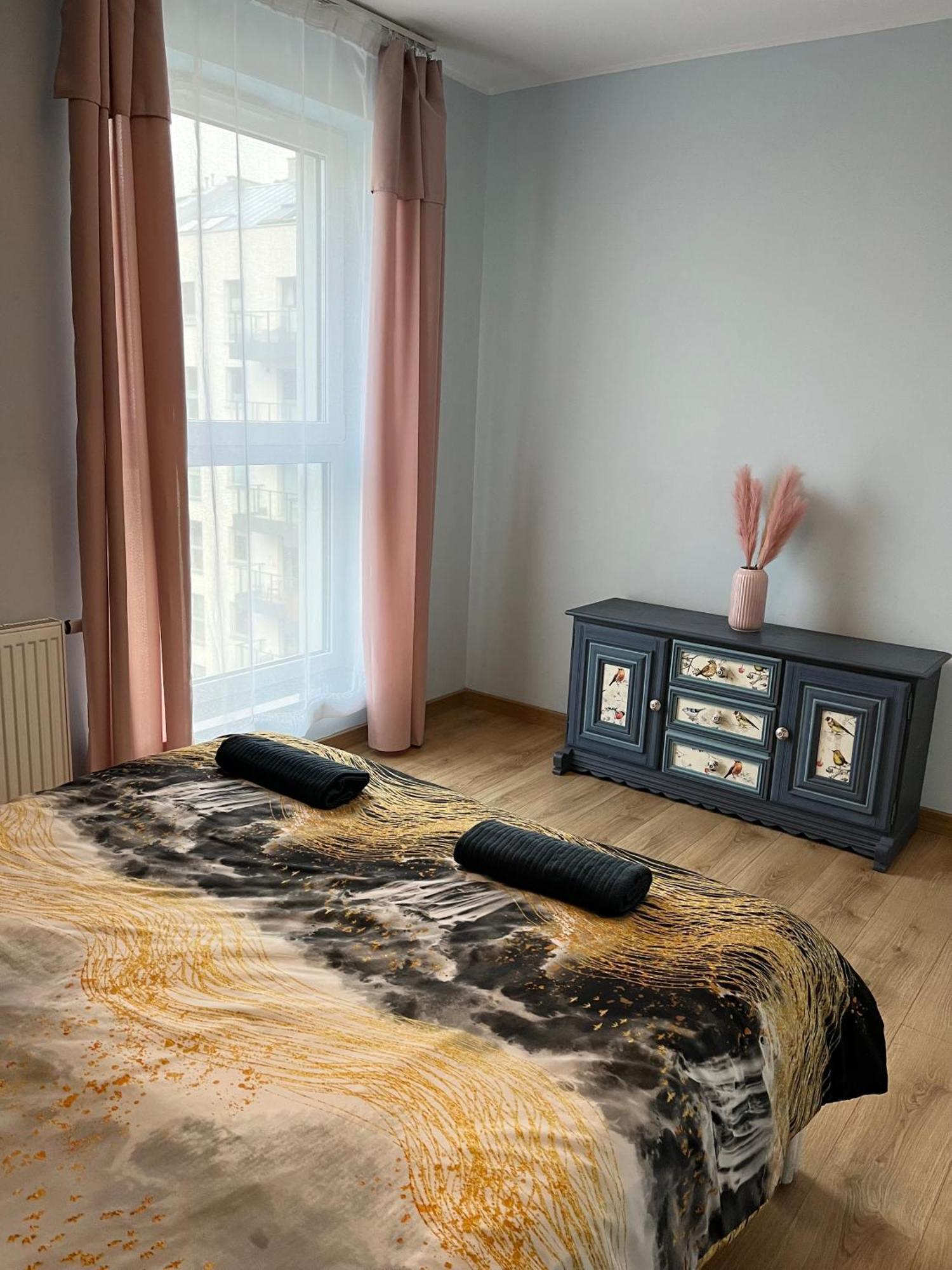 Oldtown Retro Apartment By Marina With Balcony For 6 People Danzig Exterior foto